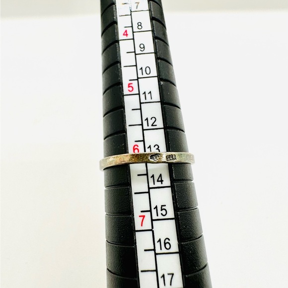 Vintage Silver Amber Leaf Ring - Picture 5 of 15